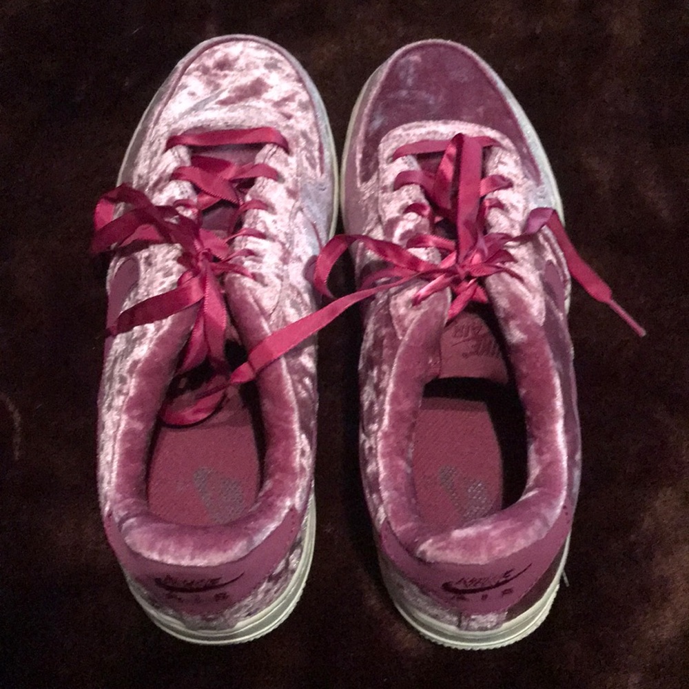 Brand new Nikes youth size 6 1/2